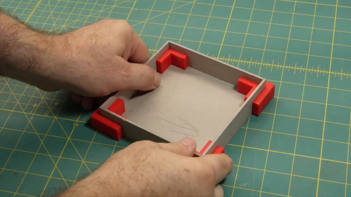 iBookBinding's Magnetic Corner Clamps for Boxmaking Got Reviewed by Darryn from DAS Bookbinding